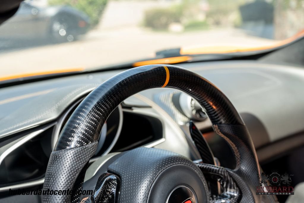 Used 2012 McLaren MP4-12C Coupe RWD image 22