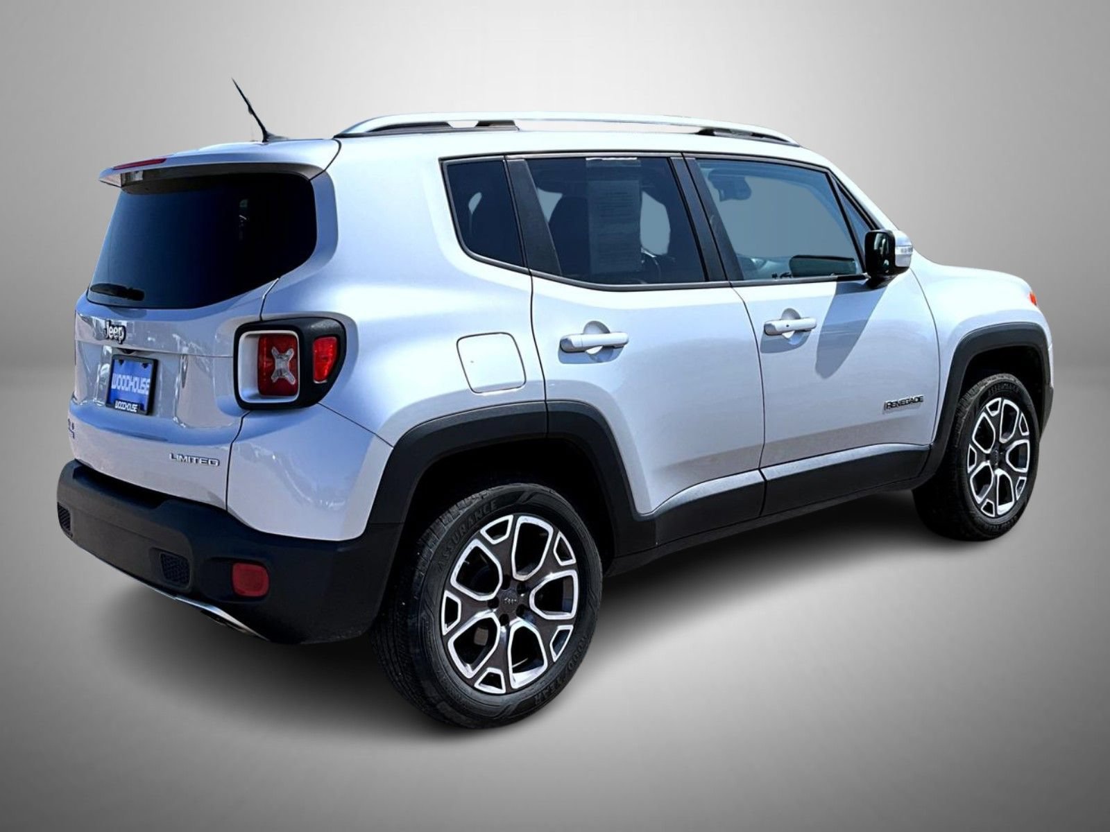 Used 2015 Jeep Renegade Limited w/ Premium Navigation Group AWD/4WD image 5