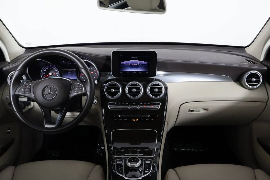 Used 2017 Mercedes-Benz GLC 300 image 8