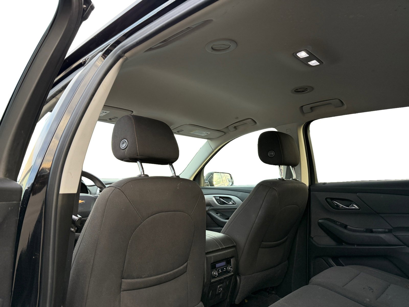 Used 2019 Chevrolet Traverse LS image 11