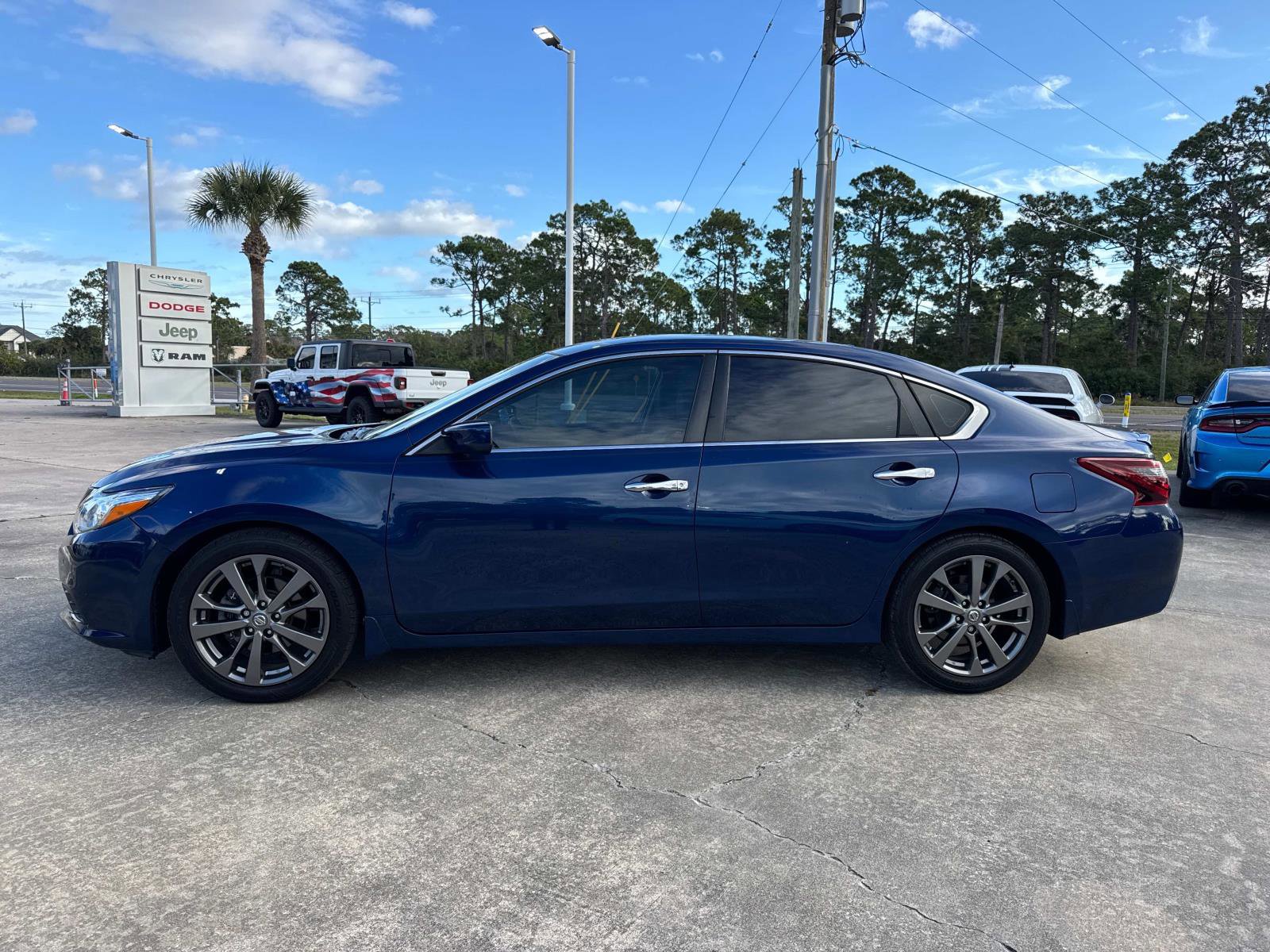 Used 2018 Nissan Altima 2.5 SR w/ SR Special Edition image 6