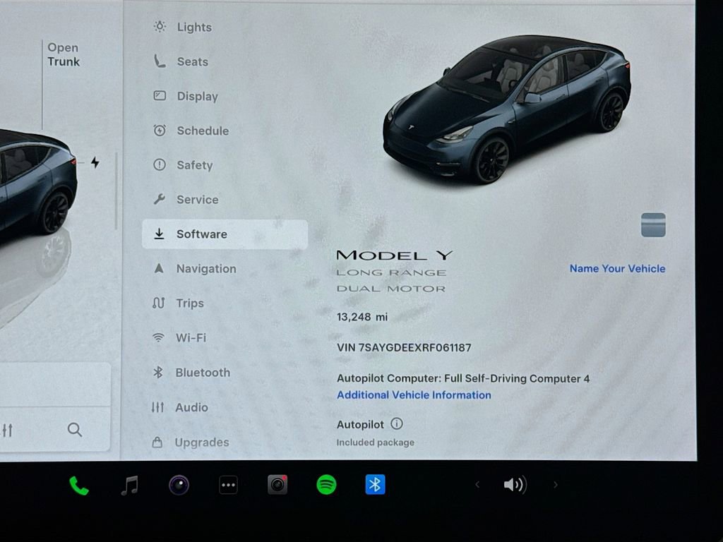 Used 2024 Tesla Model Y Long Range AWD/4WD image 11