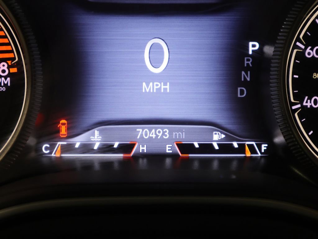 Used 2019 Jeep Cherokee Limited AWD/4WD image 35