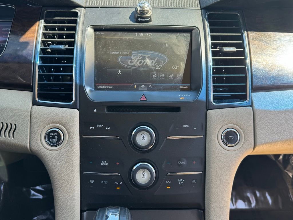 Used 2015 Ford Taurus Limited FWD image 11