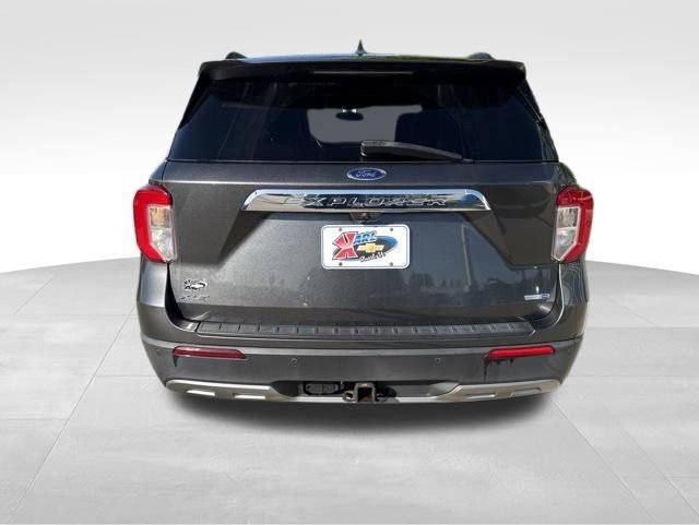 Used 2020 Ford Explorer XLT w/ Equipment Group 202A AWD/4WD image 6