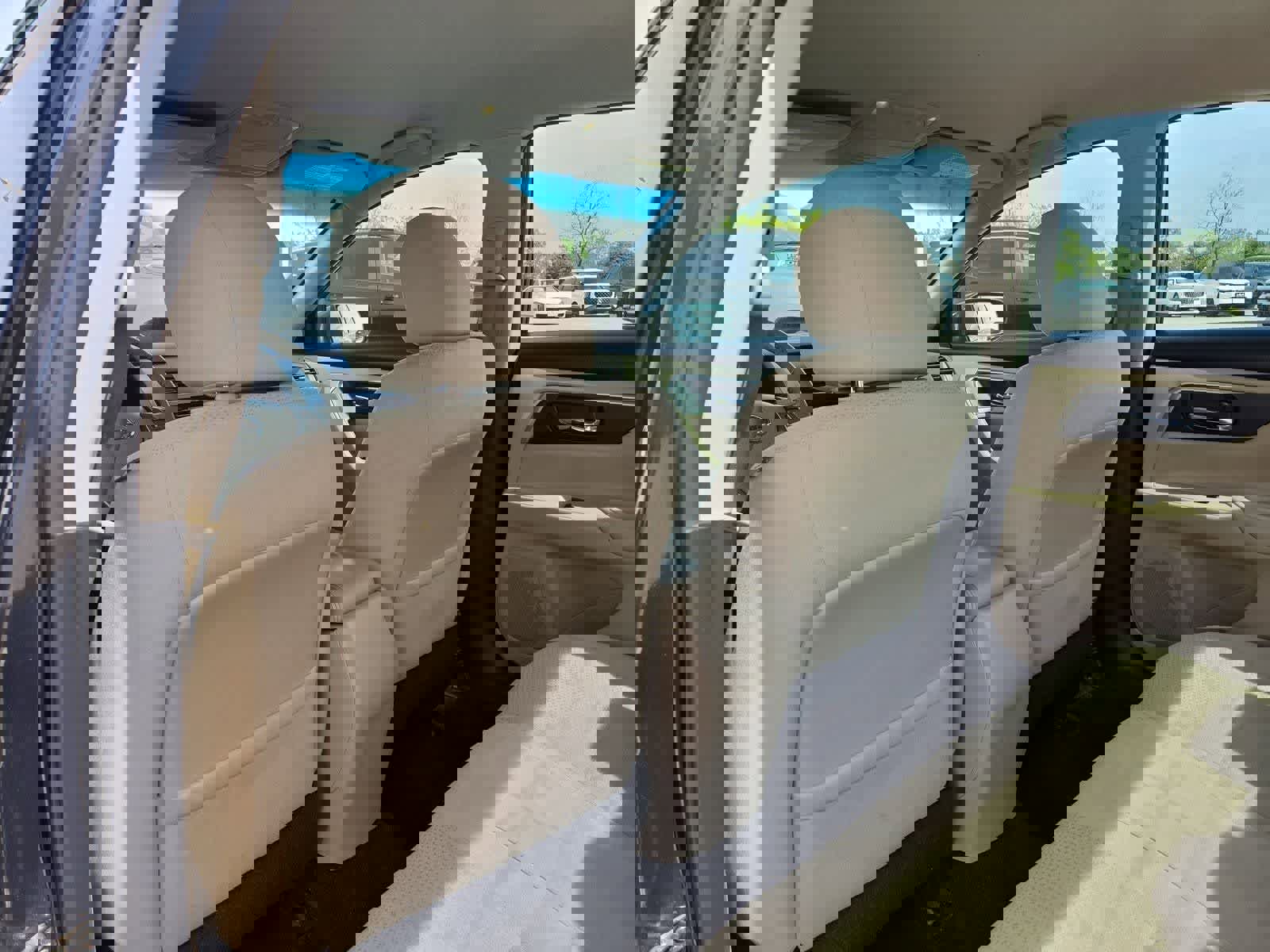 Used 2015 Nissan Altima 2.5 SV image 17