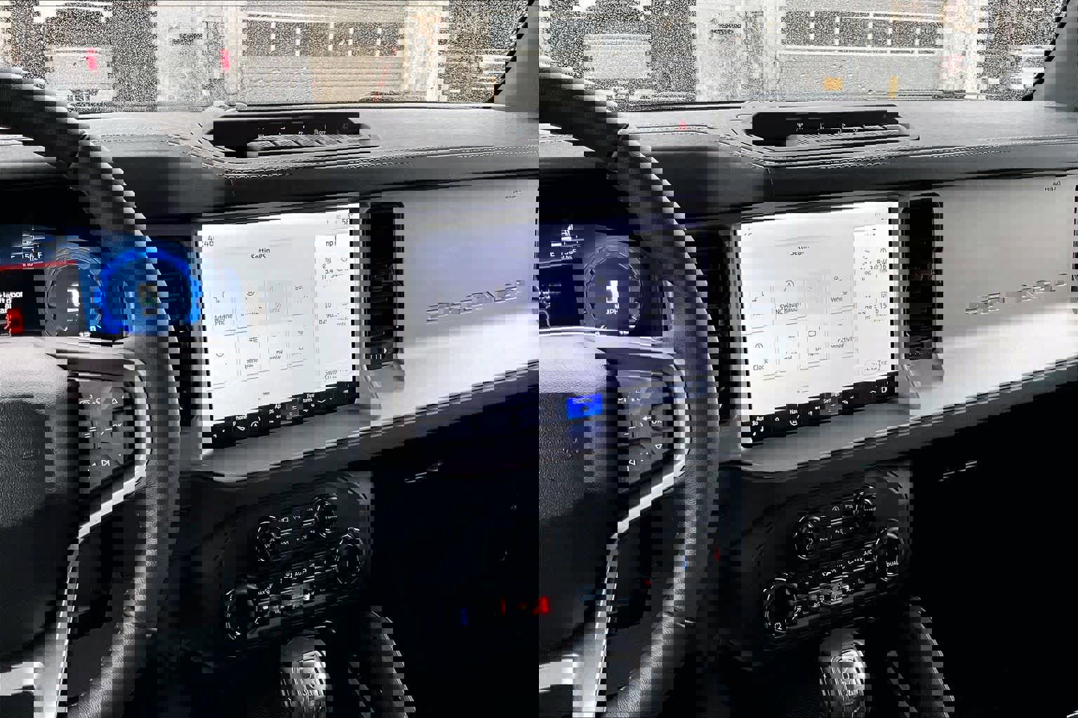 Used 2025 Ford Bronco Outer Banks w/ Sasquatch Package image 7