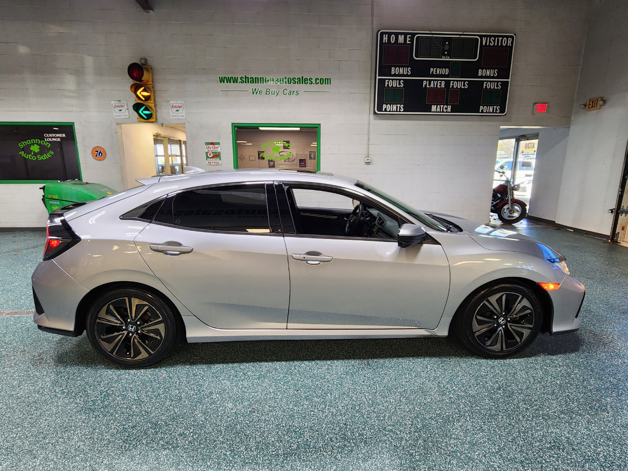Used 2018 Honda Civic EX image 5