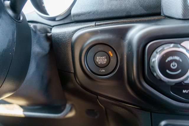 Used 2021 Jeep Gladiator Overland w/ Uconnect 4C Nav & Sound Group AWD/4WD image 24