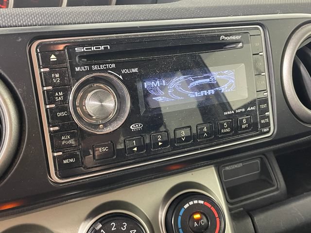 Used 2009 Scion xB FWD image 7