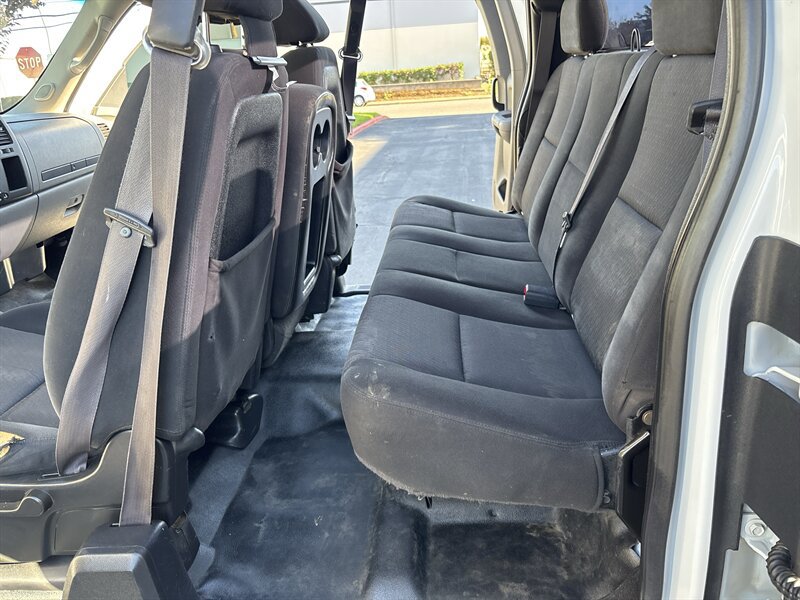 Used 2011 Chevrolet Silverado 3500 W/T AWD/4WD image 27