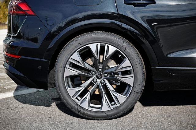 New 2026 Audi Q7 3.0T Premium Plus image 6