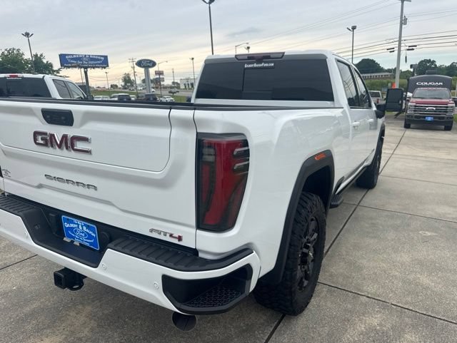 Used 2025 GMC Sierra 2500 AT4 w/ AT4 Premium Plus Package AWD/4WD image 7