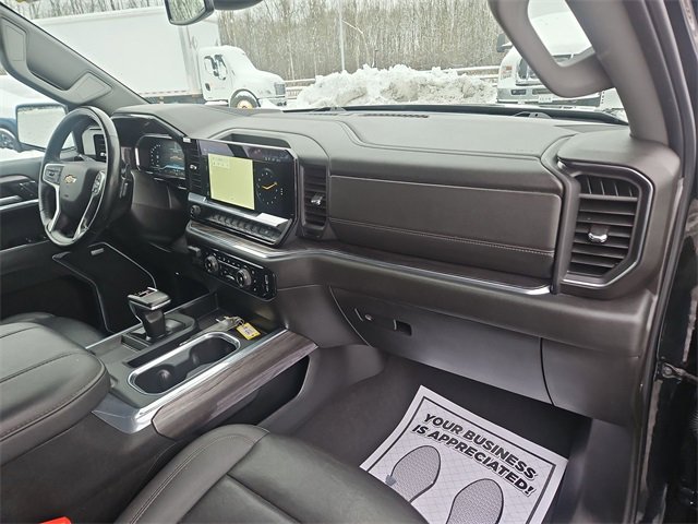 Certified 2024 Chevrolet Silverado 1500 LTZ w/ Z71 Off-Road Package image 29