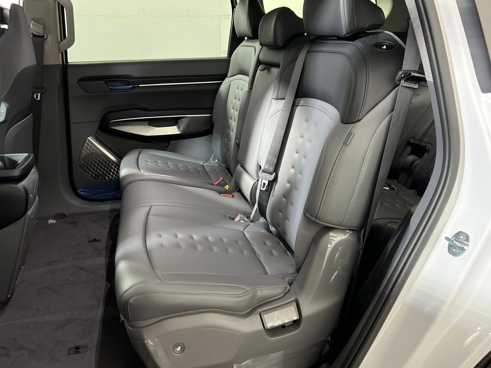 New 2026 Kia EV9 Wind image 23