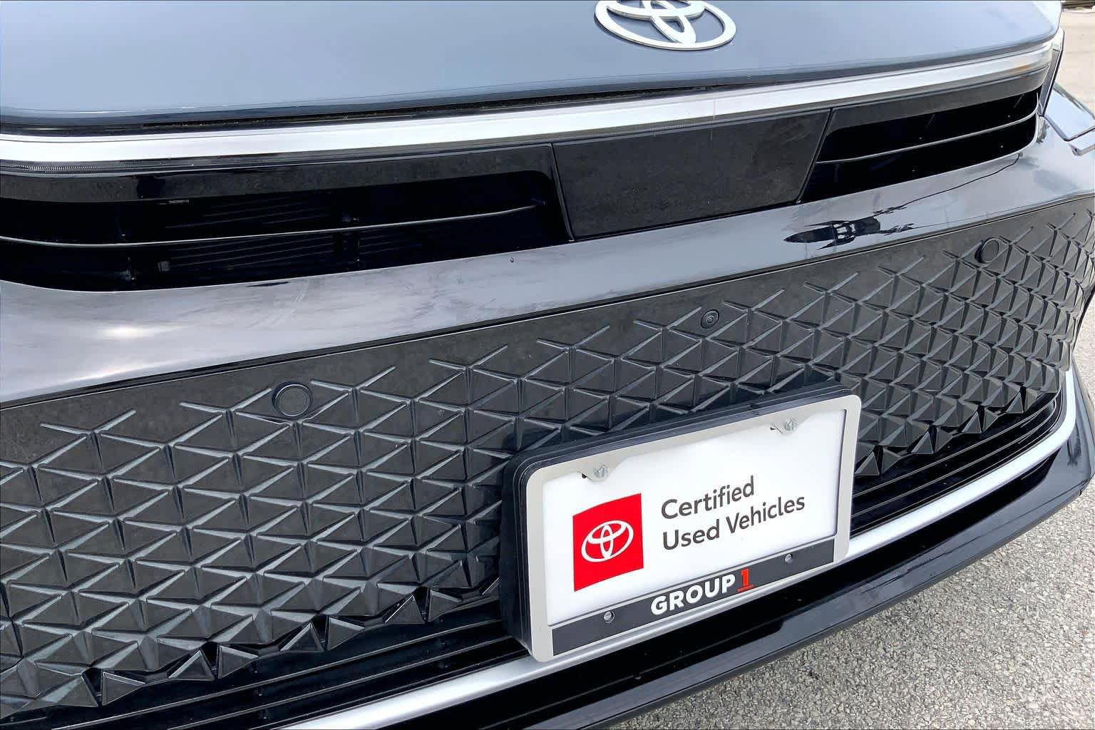 Certified 2025 Toyota Crown Platinum AWD/4WD image 29