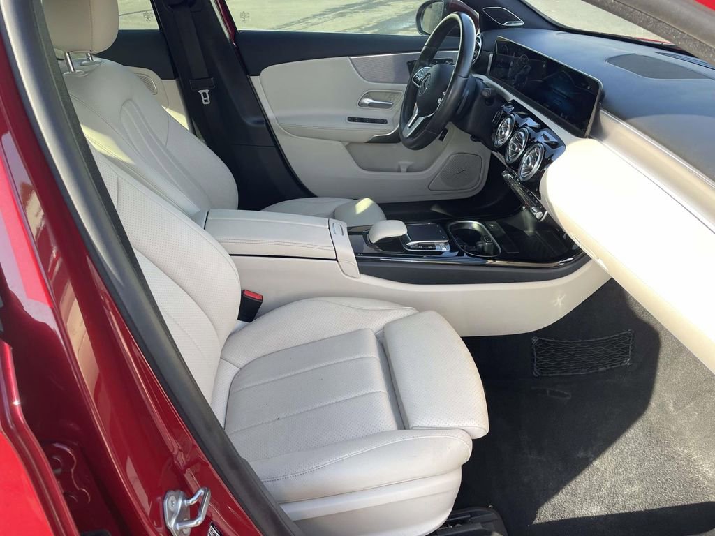 Used 2020 Mercedes-Benz A 220 4MATIC image 47