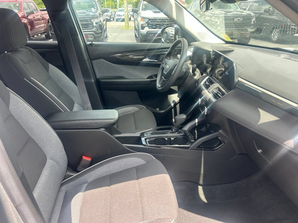 Certified 2024 Chevrolet TrailBlazer LS w/ LS Convenience Package FWD image 11