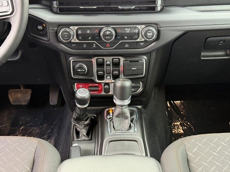 New 2026 Jeep Gladiator Mojave AWD/4WD image 11