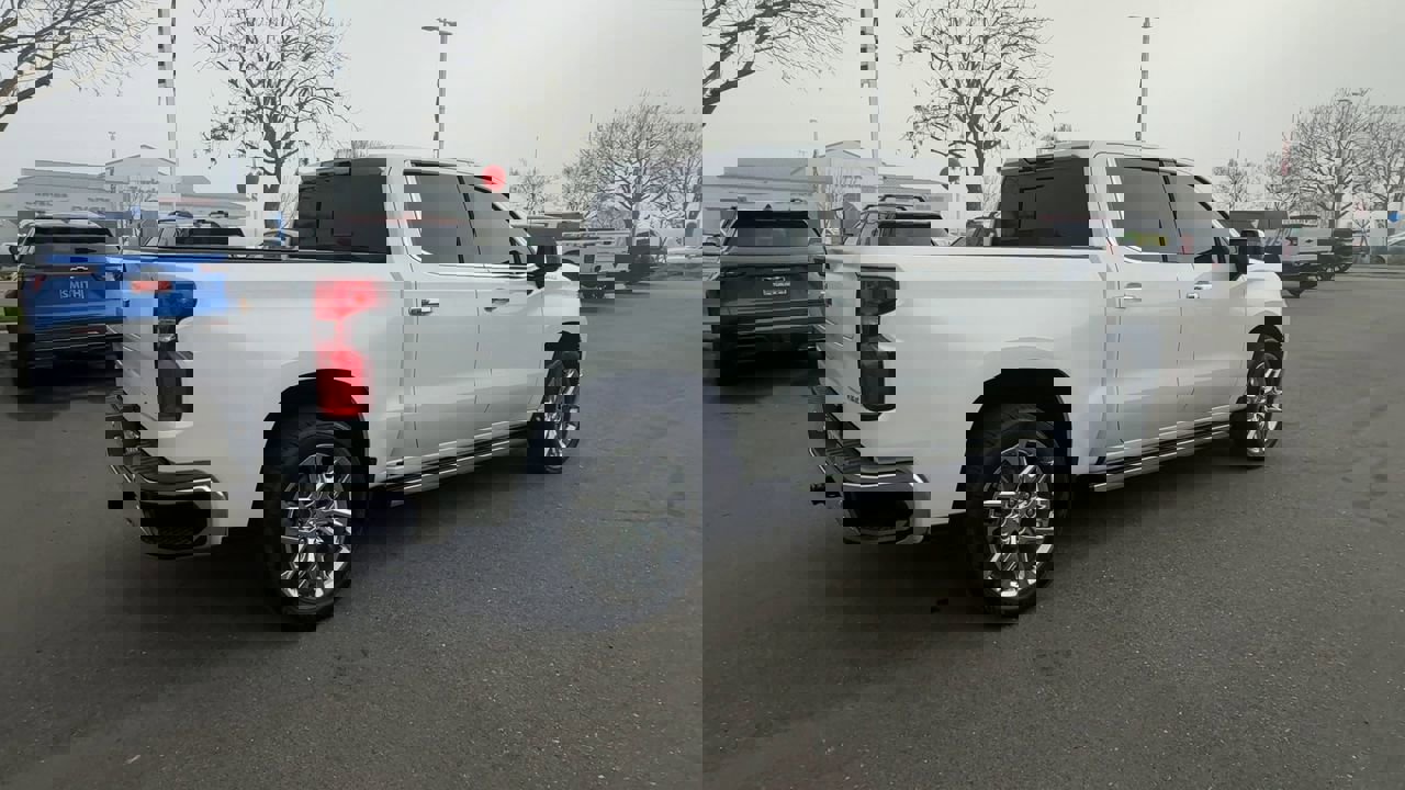 Used 2024 Chevrolet Silverado 1500 LTZ w/ LTZ Premium Package image 7