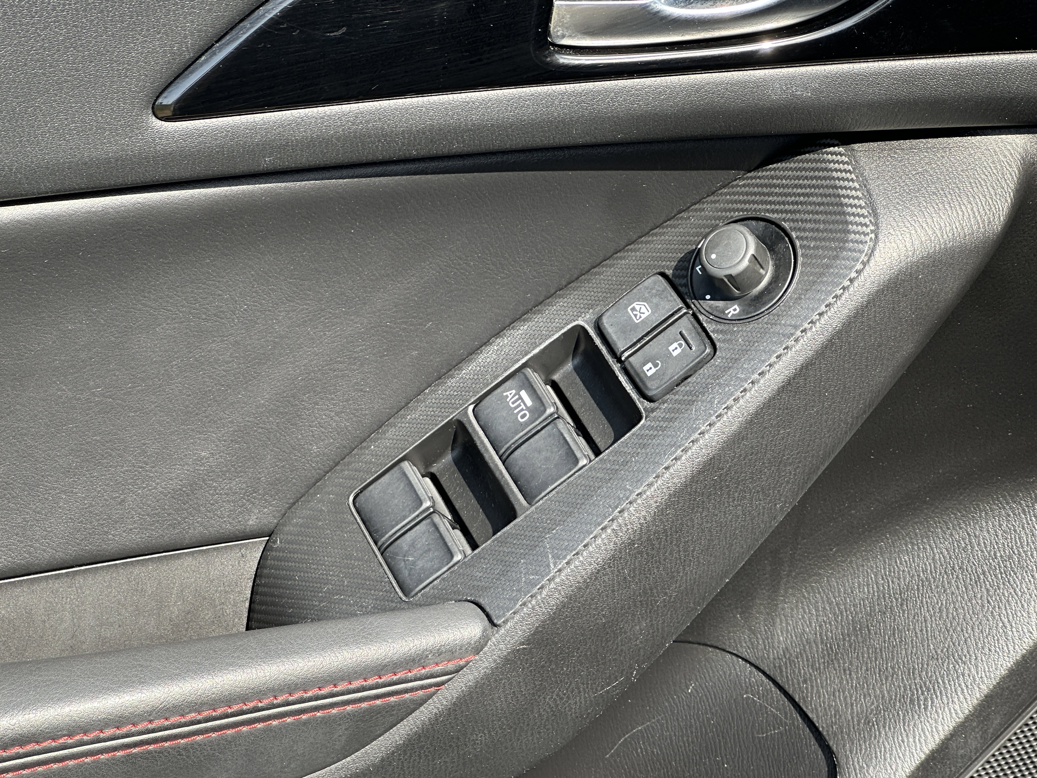 Used 2016 MAZDA MAZDA3 s Touring image 24