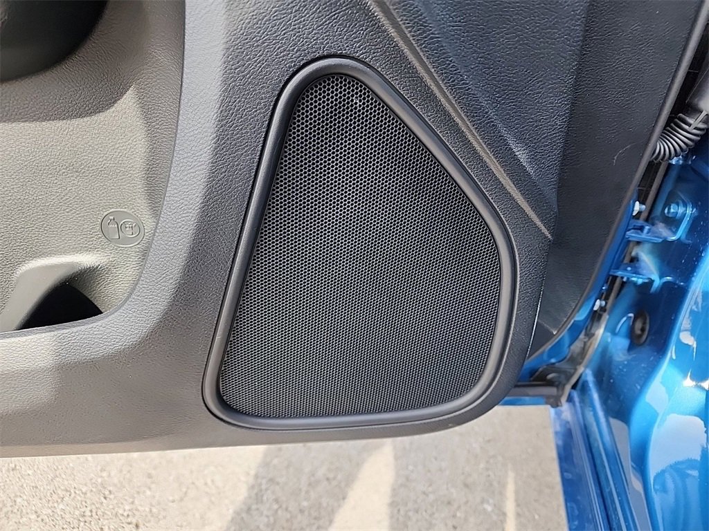 Used 2023 Chrysler 300 Touring w/ Sport Appearance Package image 13