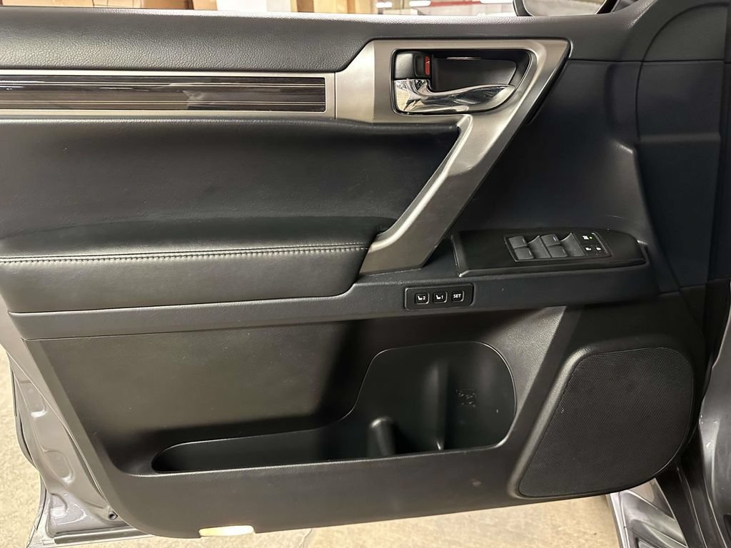 Used 2022 Lexus GX 460 Premium w/ Premium Plus Package AWD/4WD image 20
