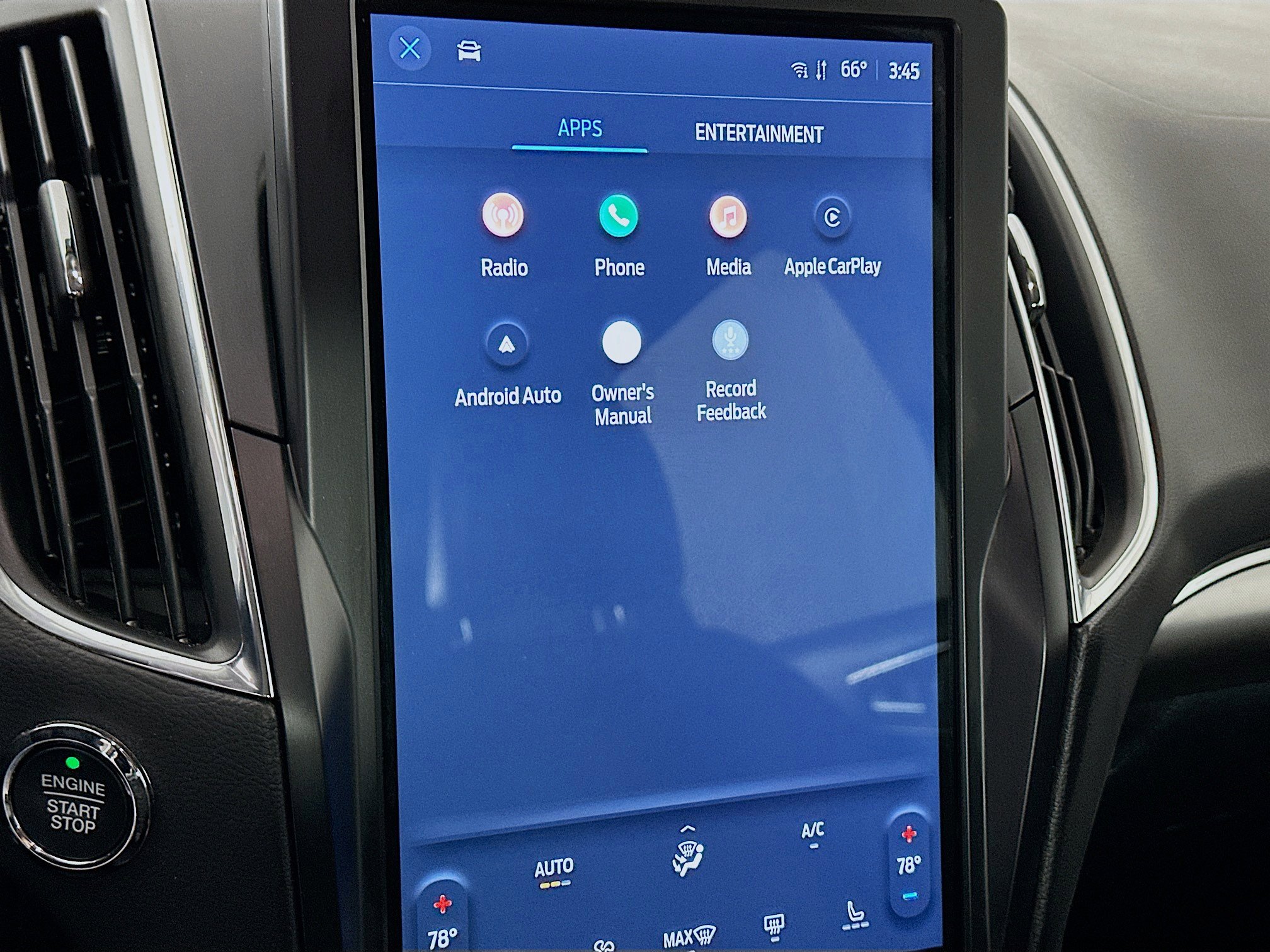 Used 2024 Ford Edge Titanium image 21