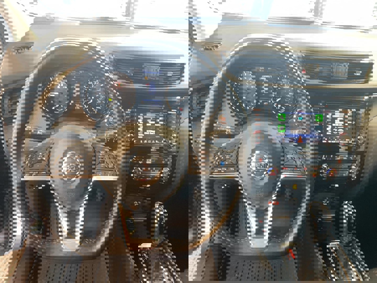 Used 2019 Nissan Rogue Sport SV w/ Technology Package image 16