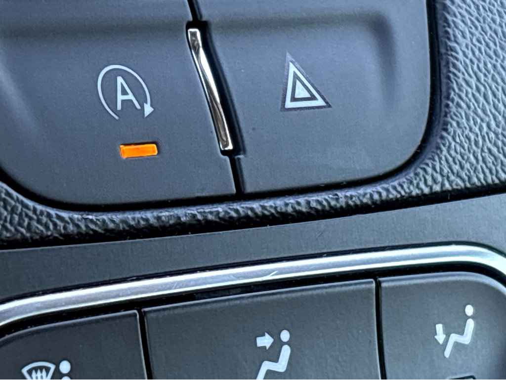 Used 2023 Chevrolet Malibu LT image 34