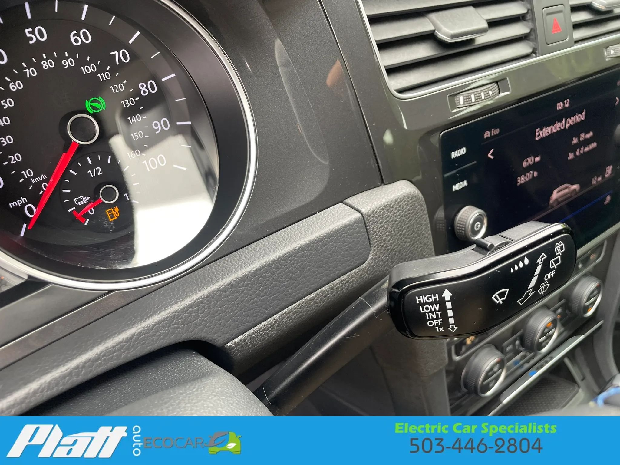 Used 2019 Volkswagen e-Golf SE w/ Driver Assistance Package FWD image 30