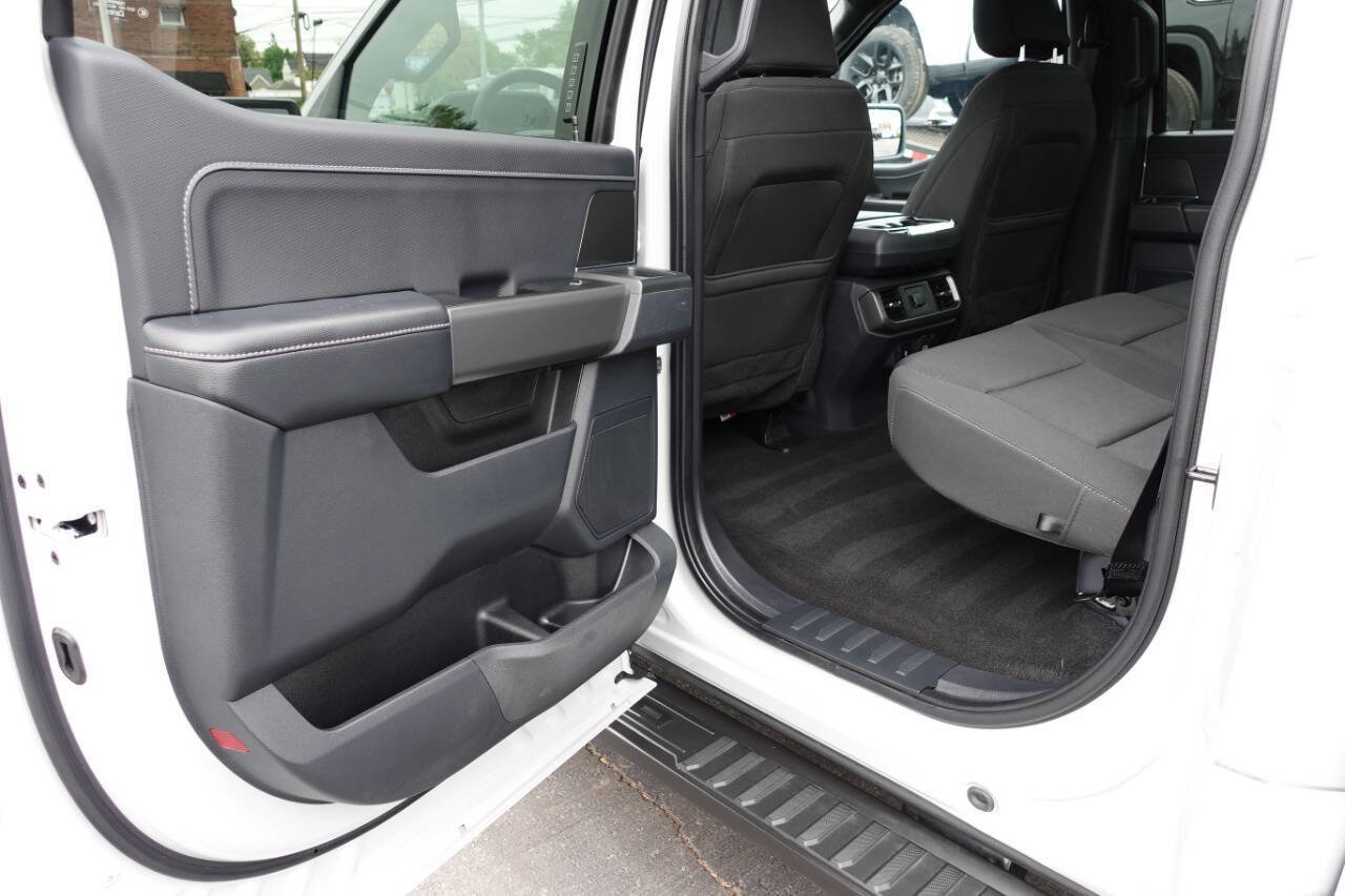 Used 2024 Ford F150 XLT w/ XLT Black Appearance Package AWD/4WD image 20