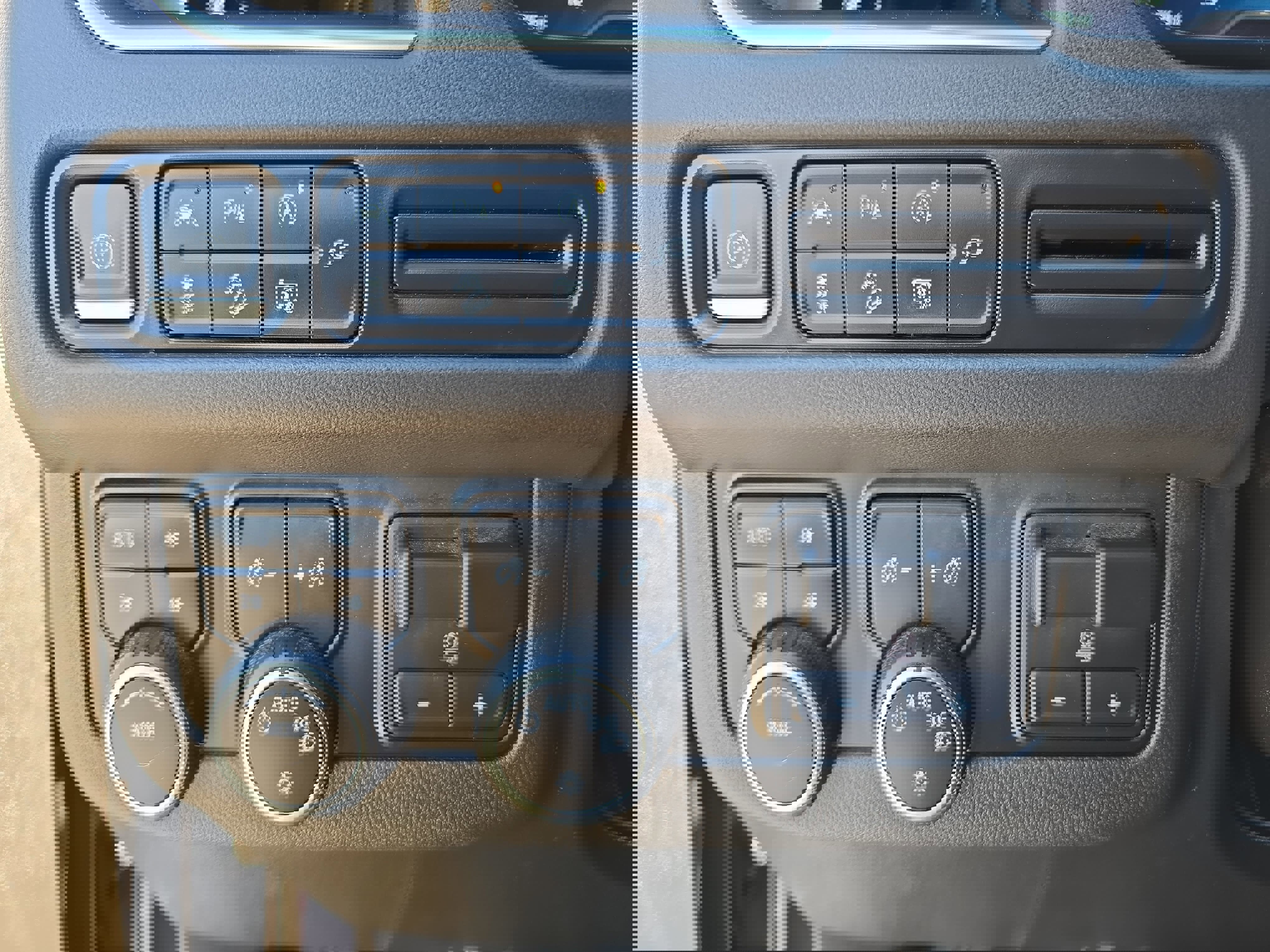 Used 2022 Chevrolet Tahoe Z71 w/ Luxury Package image 28