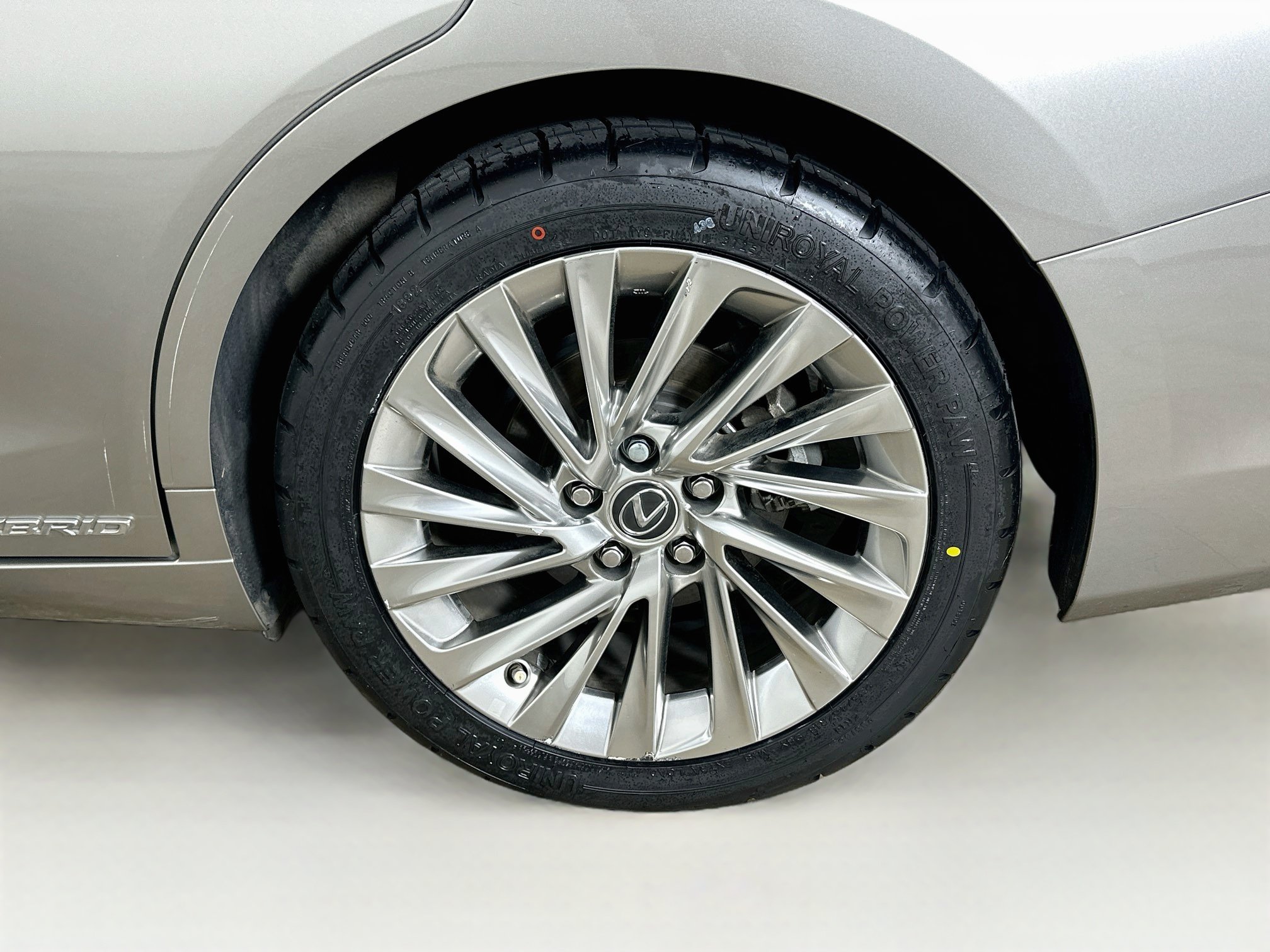 Used 2019 Lexus ES 300h Ultra Luxury FWD image 11