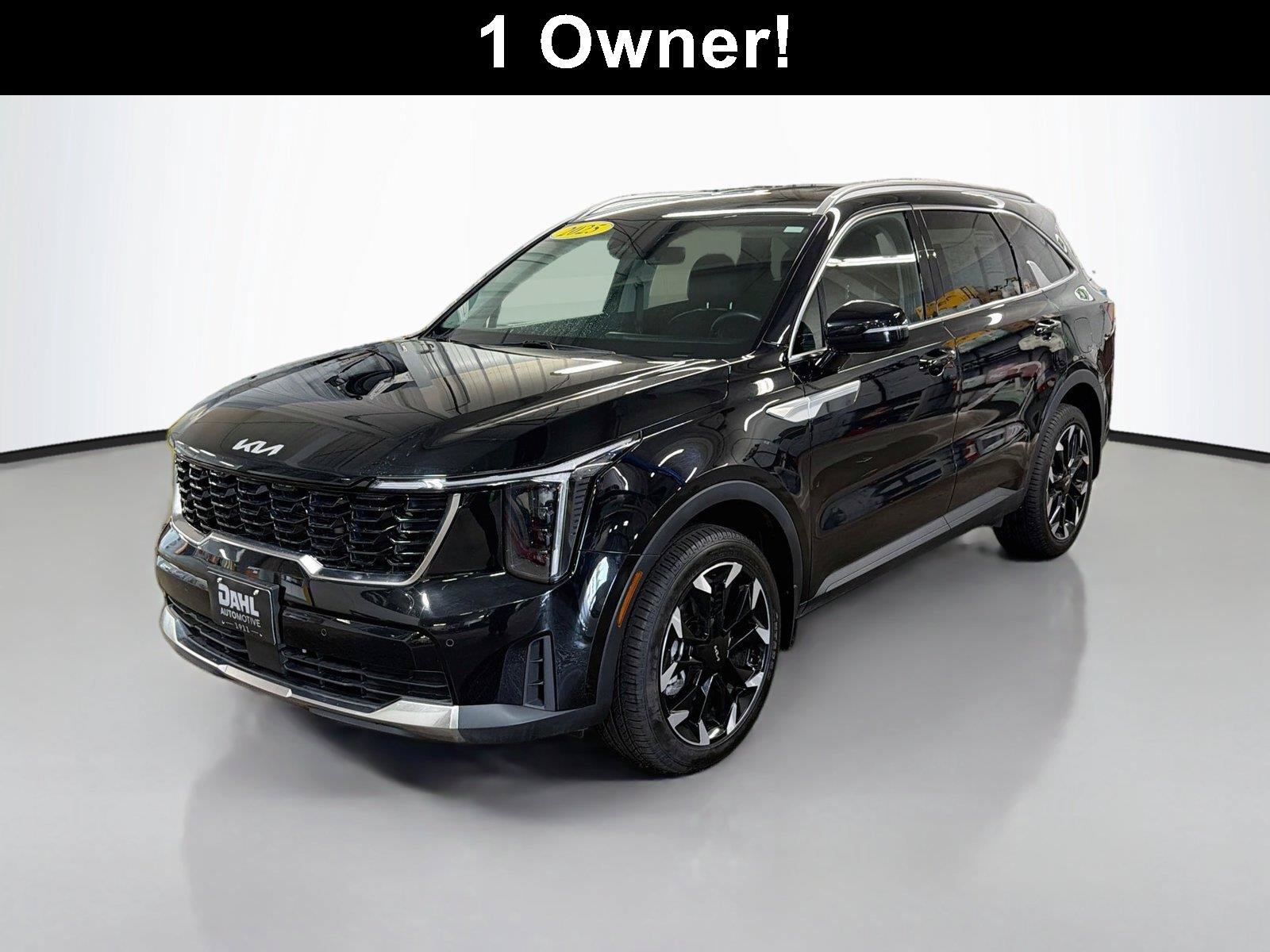 Used 2025 Kia Sorento EX AWD/4WD image 4