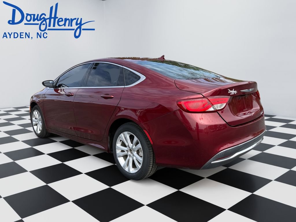 Used 2015 Chrysler 200 Limited w/ Convenience Group image 3
