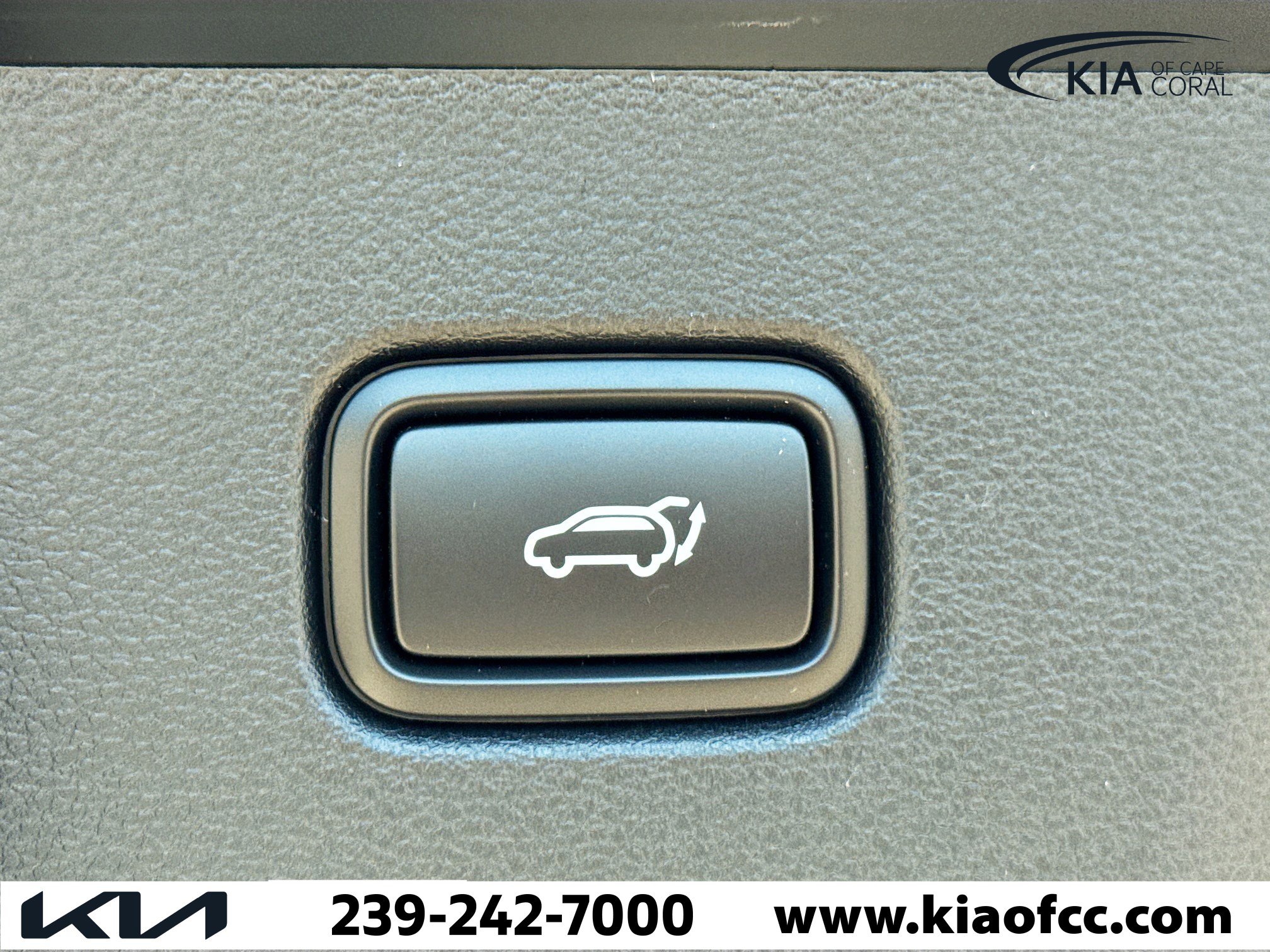 New 2026 Kia Sportage SX image 13