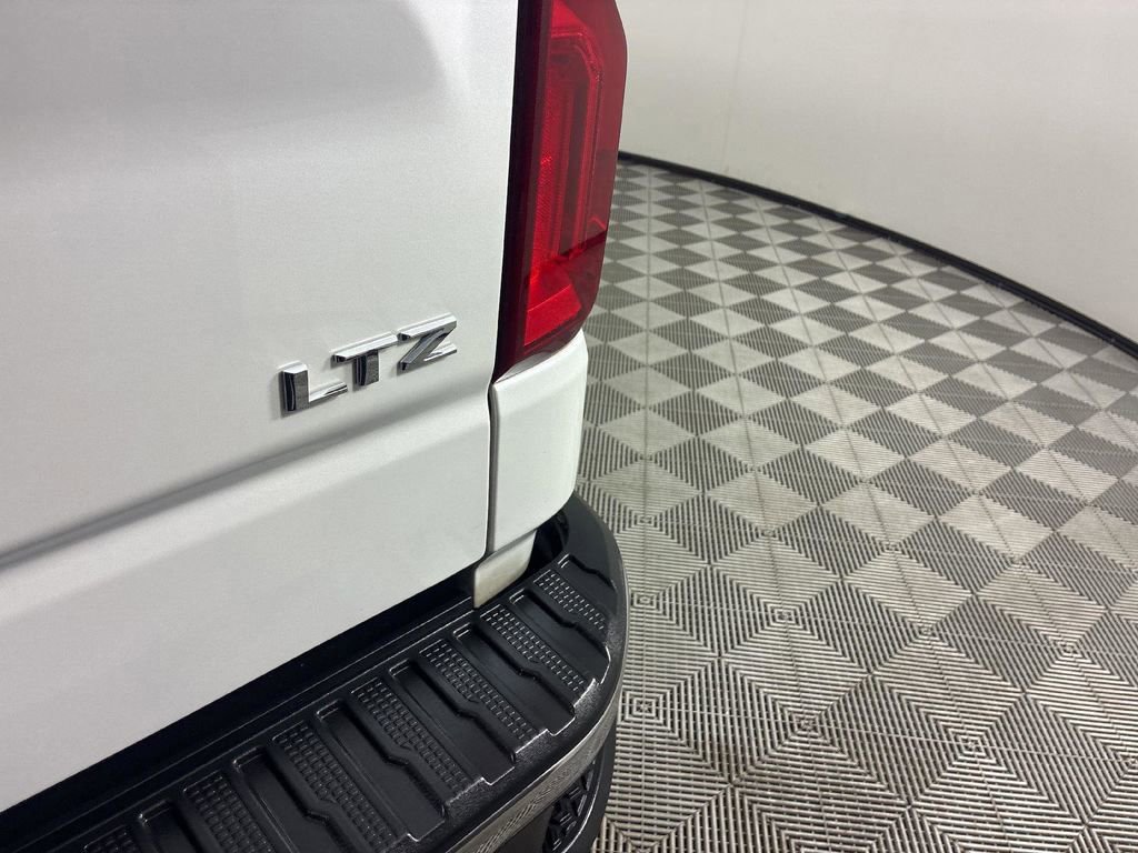 Used 2022 Chevrolet Silverado 1500 LTZ image 6