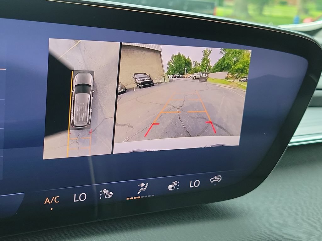 Used 2026 Buick Enclave Preferred AWD/4WD image 31