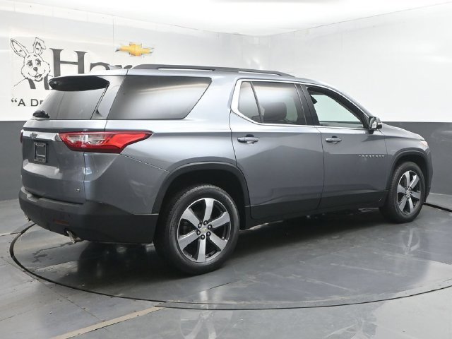 Used 2021 Chevrolet Traverse LT w/ LT Premium Package FWD image 56