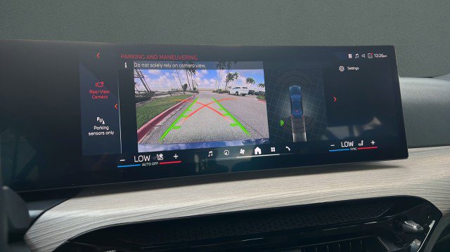 Used 2025 BMW 330i Sedan image 14