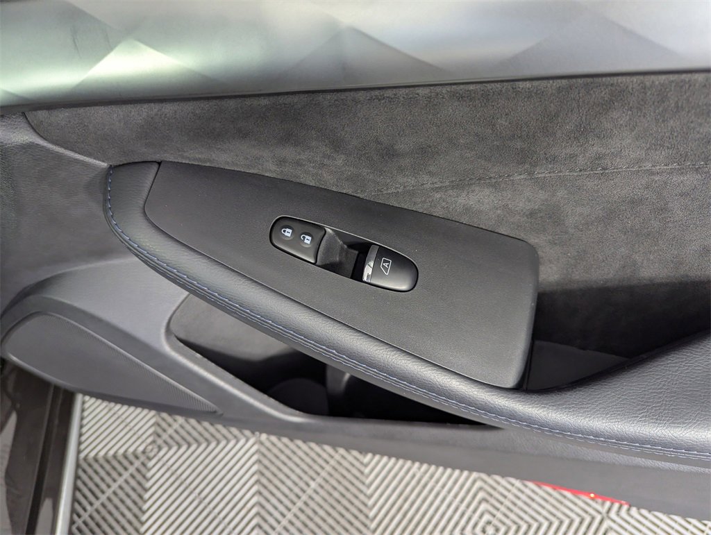 Used 2016 Nissan Maxima SR image 34