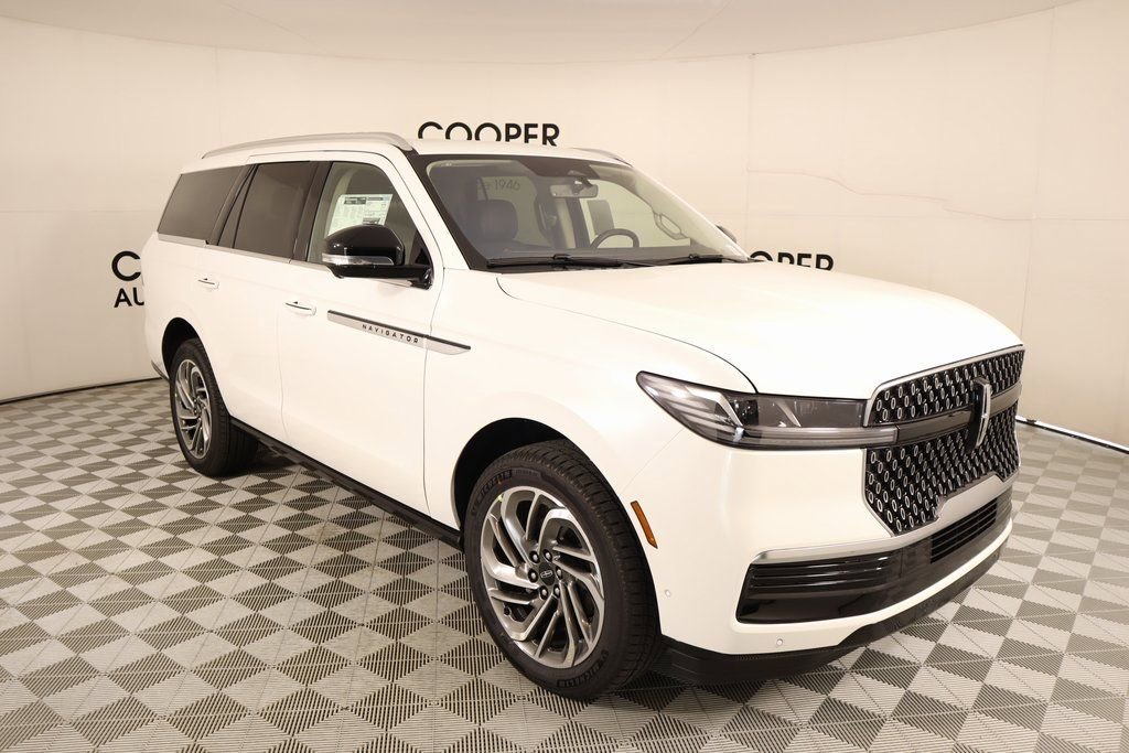 New 2025 Lincoln Navigator Reserve image 1
