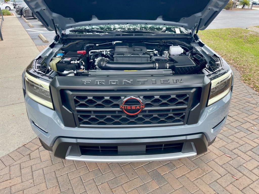 Used 2024 Nissan Frontier Pro-X image 17