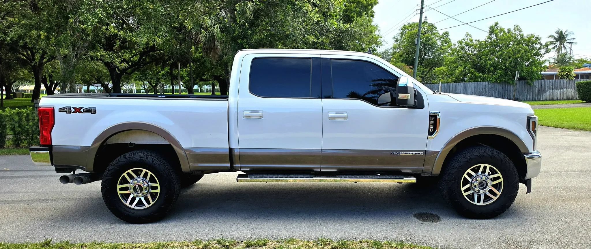 Used 2019 Ford F250 Lariat w/ Lariat Value Package AWD/4WD image 10