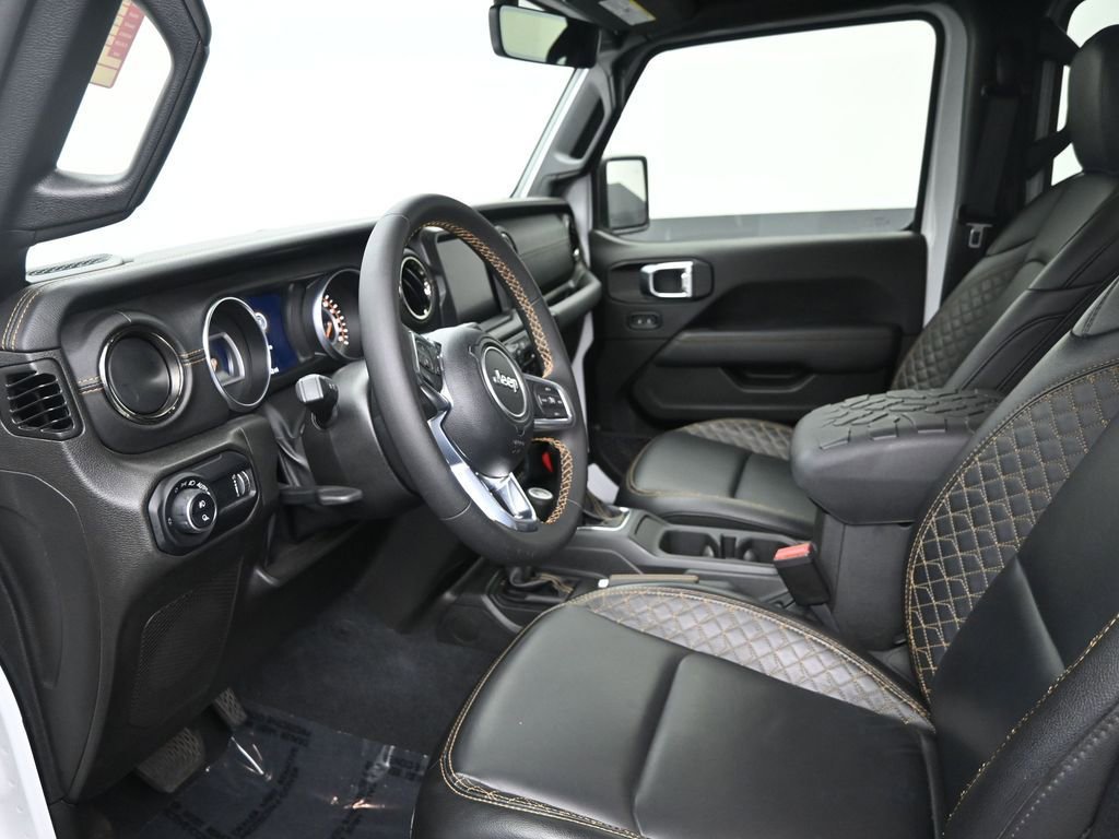 Used 2023 Jeep Gladiator Overland image 11