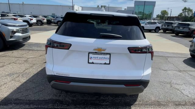 New 2027 Chevrolet Equinox LT w/ LPO, Floor Liner Package FWD image 9