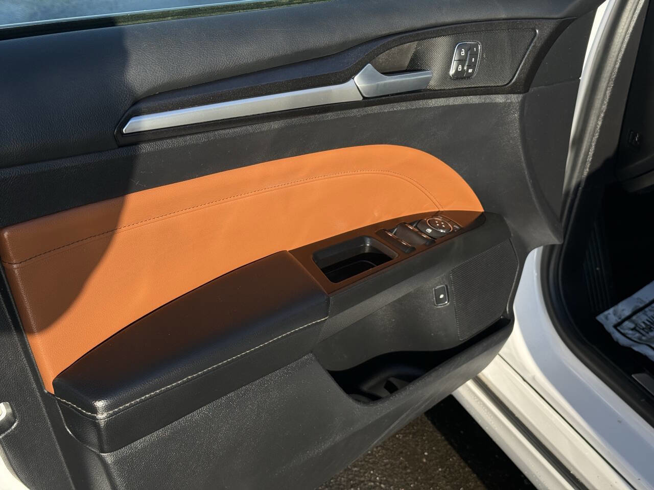 Used 2019 Ford Fusion Energi Titanium image 7