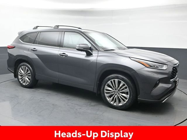 Used 2023 Toyota Highlander Platinum AWD/4WD image 10
