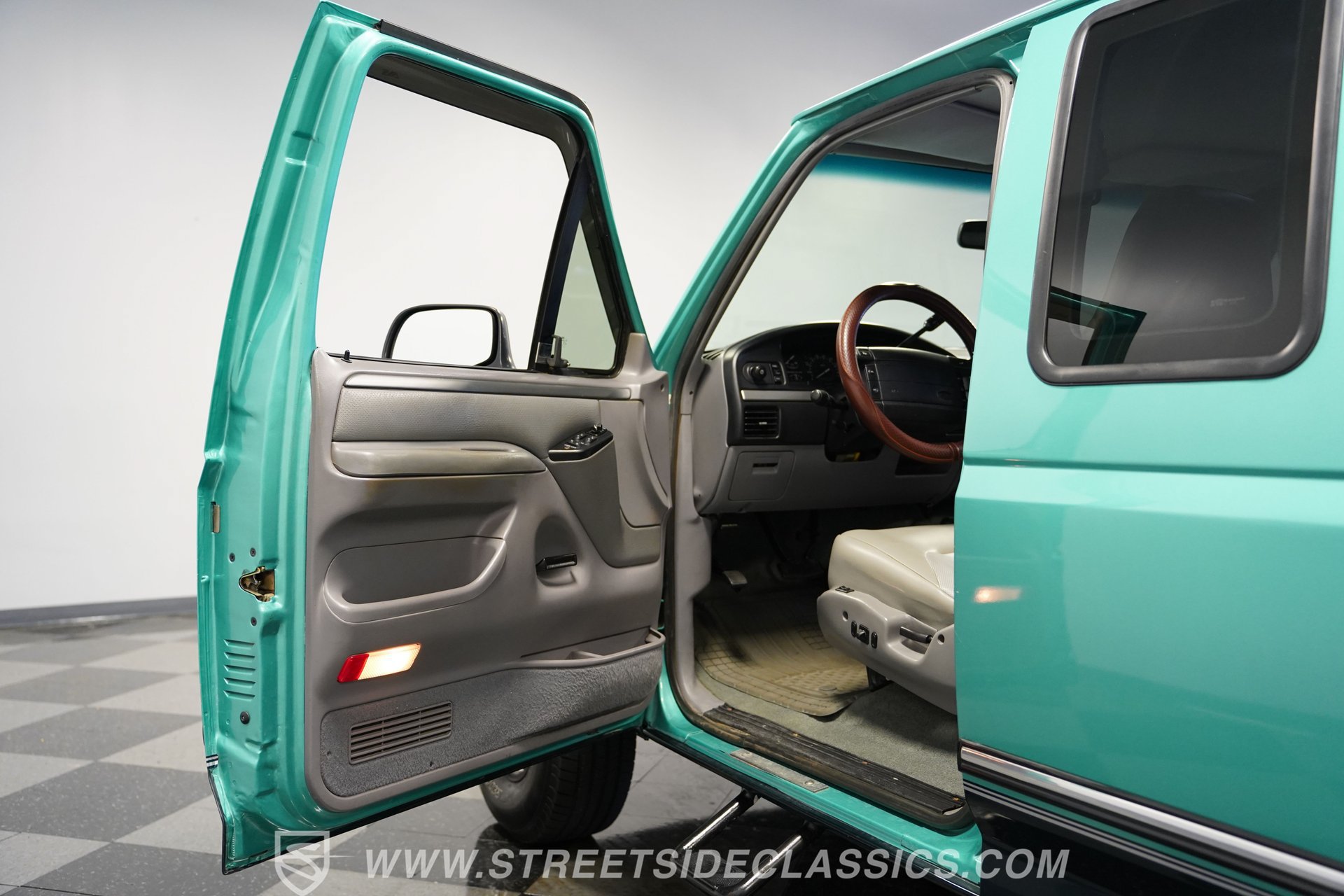 Used 1995 Ford F150 XL AWD/4WD image 37